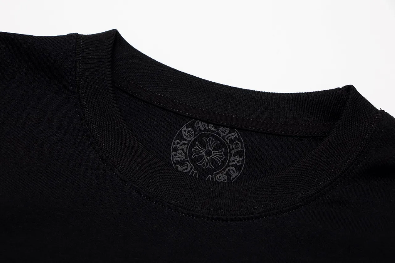 P150 Chrome Hearts Chrome Hearts Sanskrit Horseshoe Camouflage Print Short Sleeve Size: SMLXL Color: Black White